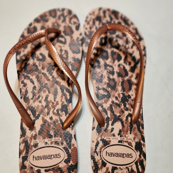 Havaianas Cheetah Print Sandals with Bronze Straps, Sz 11, EUC - Picture 3 of 11
